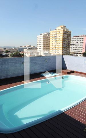 Casa à venda com 277m², 3 quartos e 2 vagasPiscina