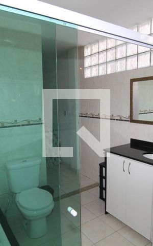 Casa à venda com 277m², 3 quartos e 2 vagasBanheiro da Suíte 1