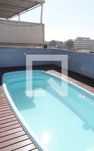 Casa à venda com 277m², 3 quartos e 2 vagasPiscina