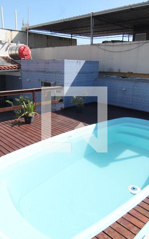 Casa à venda com 277m², 3 quartos e 2 vagasPiscina