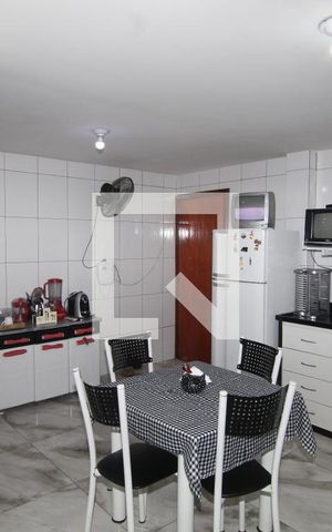 Casa à venda com 277m², 3 quartos e 2 vagasCozinha