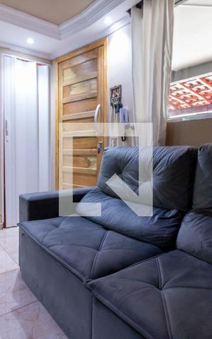 Casa de condomínio à venda com 75m², 2 quartos e 2 vagas Casa de condomínio à venda com 75m², 2 quartos e 2 vagasSala