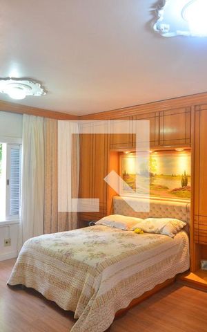 Casa para alugar com 340m², 5 quartos e 2 vagasSuíte