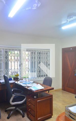 Casa para alugar com 340m², 5 quartos e 2 vagasSala