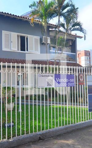 Casa para alugar com 340m², 5 quartos e 2 vagasFachada