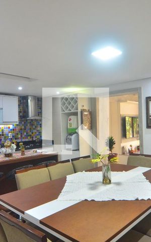 Casa para alugar com 340m², 5 quartos e 2 vagasCozinha