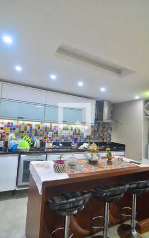 Casa para alugar com 340m², 5 quartos e 2 vagasCozinha