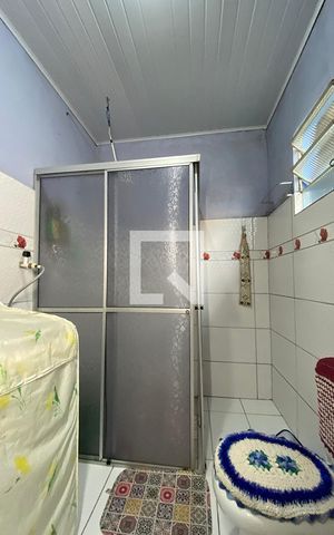 Casa à venda com 120m², 3 quartos e 1 vagaBanheiro