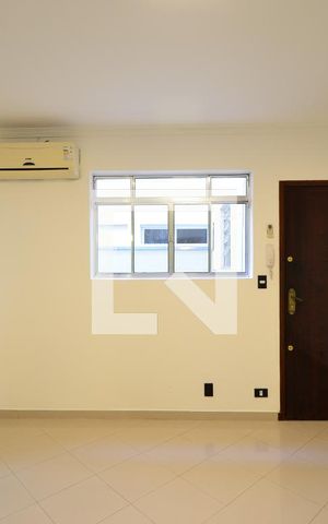 Apartamento para alugar com 80m², 2 quartos e sem vagaSala