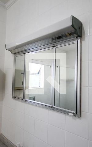 Casa à venda com 220m², 4 quartos e 1 vagaBanheiro