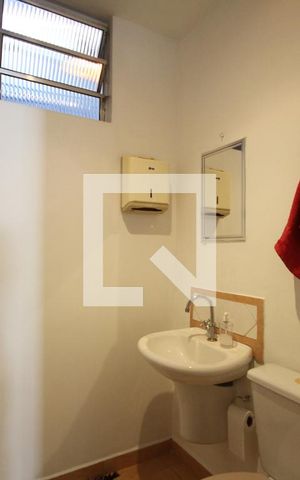 Casa à venda com 220m², 4 quartos e 1 vagaLavabo