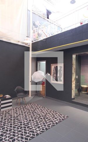 Casa à venda com 220m², 4 quartos e 1 vagaQuintal