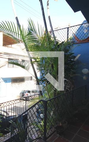 Casa à venda com 220m², 4 quartos e 1 vagaEntrada da Casa