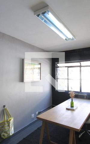 Casa à venda com 220m², 4 quartos e 1 vagaQuarto 1
