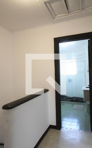 Casa à venda com 220m², 4 quartos e 1 vagaCorredor