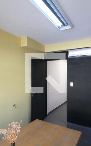 Casa à venda com 220m², 4 quartos e 1 vagaQuarto 1