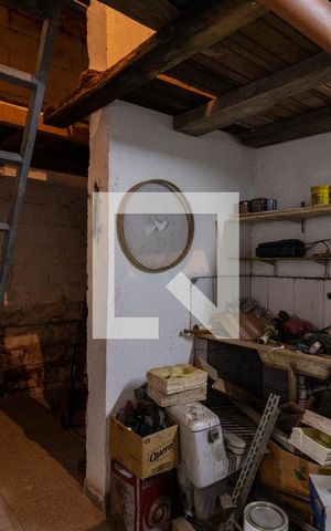 Casa à venda com 140m², 2 quartos e 2 vagasGaragem - Depósito