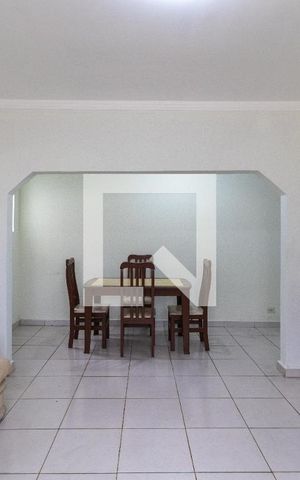 Casa à venda com 140m², 2 quartos e 2 vagasSala de Estar