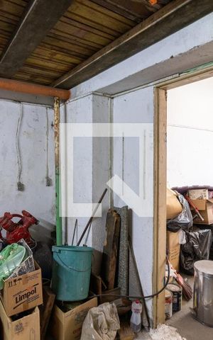 Casa à venda com 140m², 2 quartos e 2 vagasGaragem - Depósito