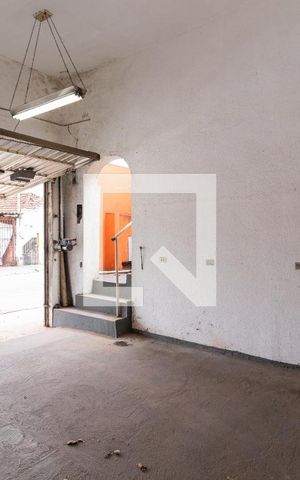 Casa à venda com 140m², 2 quartos e 2 vagasGaragem