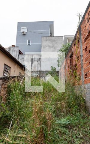 Casa à venda com 140m², 2 quartos e 2 vagasEdícula