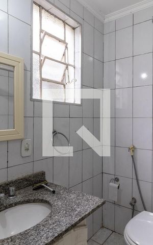 Casa à venda com 140m², 2 quartos e 2 vagasBanheiro 2