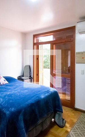 Casa de condomínio à venda com 150m², 3 quartos e 2 vagas Casa de condomínio à venda com 150m², 3 quartos e 2 vagasQuarto 1