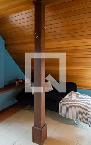 Casa de condomínio à venda com 150m², 3 quartos e 2 vagas Casa de condomínio à venda com 150m², 3 quartos e 2 vagasSótão