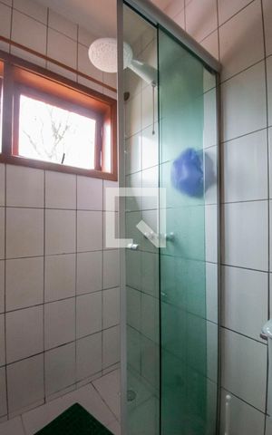 Casa de condomínio à venda com 150m², 3 quartos e 2 vagas Casa de condomínio à venda com 150m², 3 quartos e 2 vagasBanheiro da Suíte