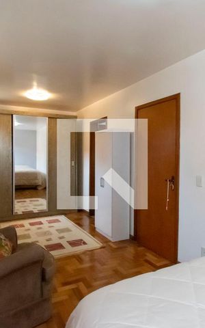 Casa de condomínio à venda com 150m², 3 quartos e 2 vagas Casa de condomínio à venda com 150m², 3 quartos e 2 vagasSuíte