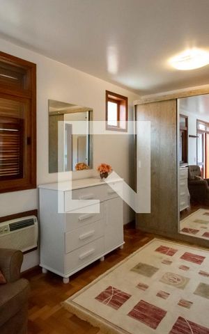Casa de condomínio à venda com 150m², 3 quartos e 2 vagas Casa de condomínio à venda com 150m², 3 quartos e 2 vagasSuíte