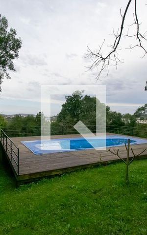 Casa de condomínio à venda com 150m², 3 quartos e 2 vagas Casa de condomínio à venda com 150m², 3 quartos e 2 vagasÁrea comum - Piscina