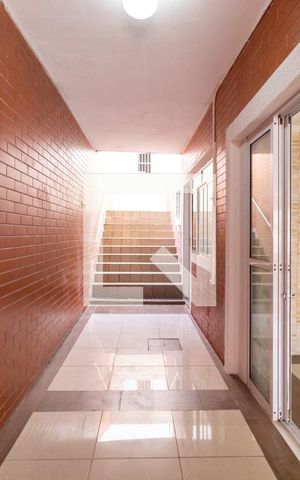 Casa à venda com 263m², 3 quartos e 2 vagasCorredor Lateral