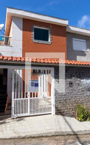 Casa à venda com 263m², 3 quartos e 2 vagasFachada