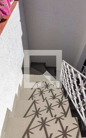Casa à venda com 263m², 3 quartos e 2 vagasEscada