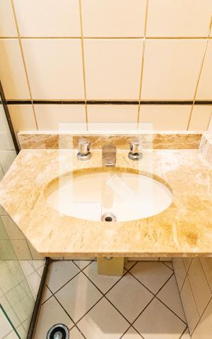 Apartamento para alugar com 29m², 1 quarto e 1 vaga Apartamento para alugar com 29m², 1 quarto e 1 vagaBanheiro Social