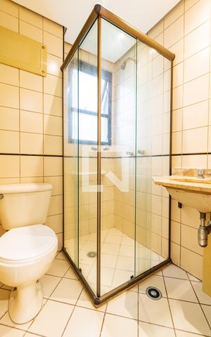 Apartamento para alugar com 29m², 1 quarto e 1 vaga Apartamento para alugar com 29m², 1 quarto e 1 vagaBanheiro Social