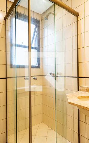 Apartamento para alugar com 29m², 1 quarto e 1 vaga Apartamento para alugar com 29m², 1 quarto e 1 vagaBanheiro Social