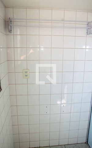 Apartamento para alugar com 74m², 2 quartos e 2 vagasCozinha e Área de Serviço