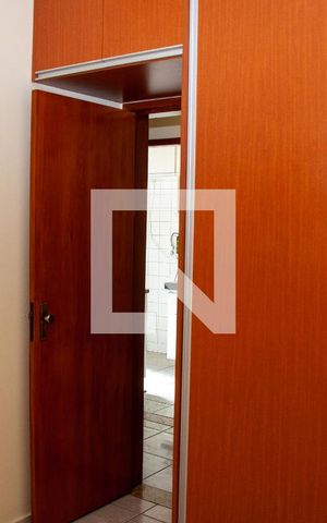 Apartamento para alugar com 74m², 2 quartos e 2 vagasQuarto