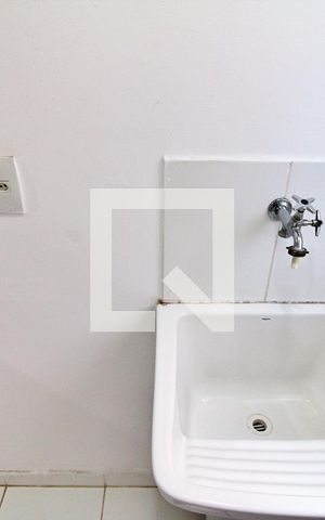 Apartamento para alugar com 45m², 2 quartos e sem vaga Apartamento para alugar com 45m², 2 quartos e sem vagaÁrea de Serviço