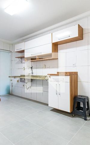 Apartamento à venda com 127m², 3 quartos e 1 vaga Apartamento à venda com 127m², 3 quartos e 1 vagaCozinha