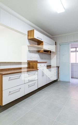 Apartamento à venda com 127m², 3 quartos e 1 vaga Apartamento à venda com 127m², 3 quartos e 1 vagaCozinha