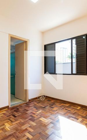 Apartamento à venda com 127m², 3 quartos e 1 vaga Apartamento à venda com 127m², 3 quartos e 1 vagaSuite