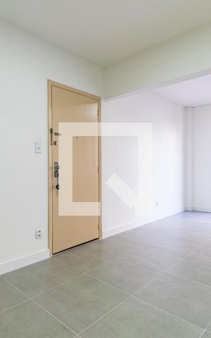 Apartamento à venda com 127m², 3 quartos e 1 vaga Apartamento à venda com 127m², 3 quartos e 1 vagaSala
