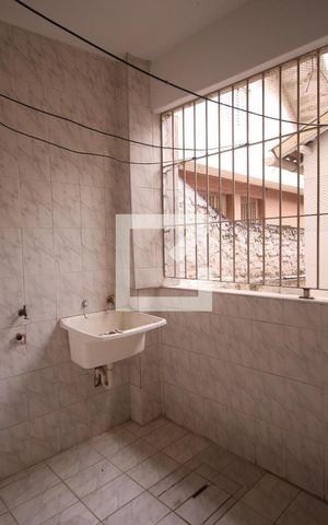 Casa para alugar com 60m², 1 quarto e sem vagaÁrea de Serviço