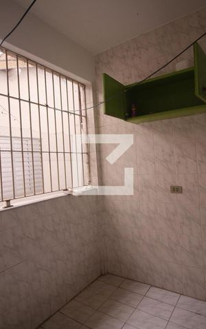 Casa para alugar com 60m², 1 quarto e sem vagaÁrea de Serviço