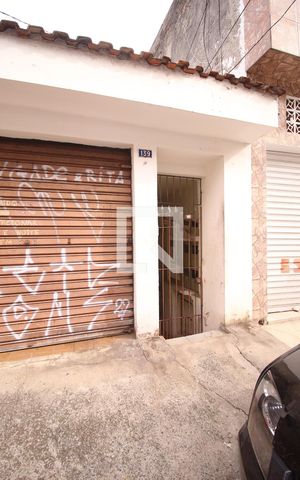 Casa para alugar com 60m², 1 quarto e sem vagaFachada