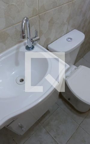 Casa para alugar com 30m², 1 quarto e sem vagaBanheiro