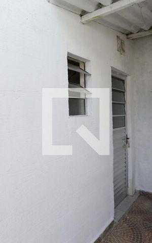 Casa para alugar com 30m², 1 quarto e sem vagaÁrea de Serviço